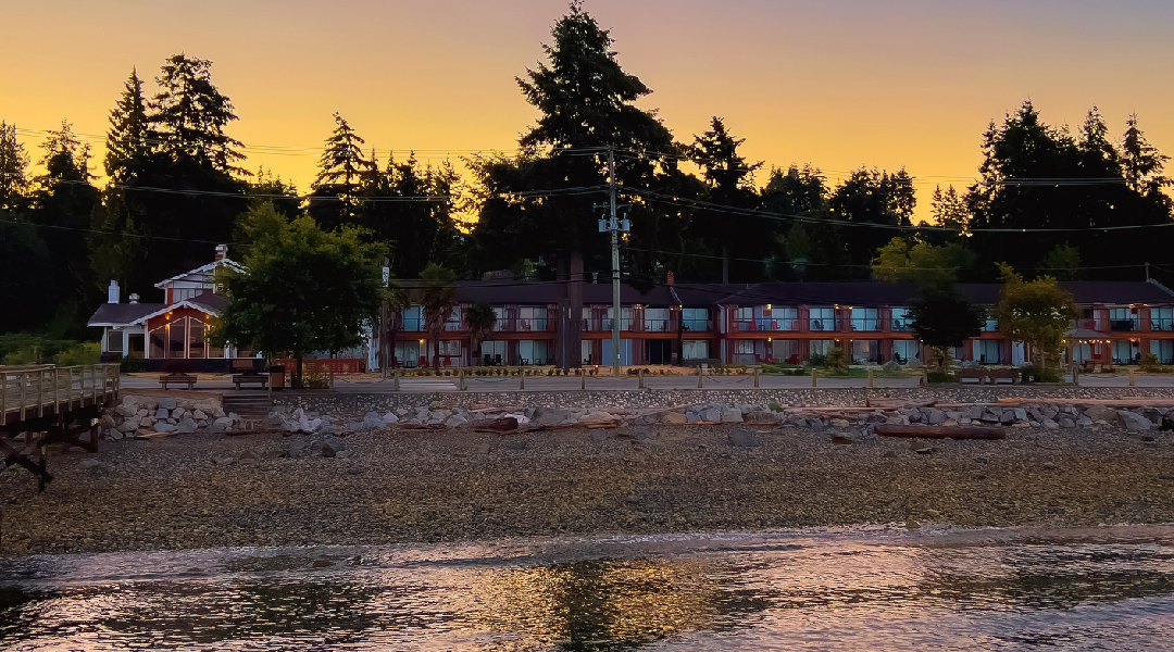 sechelt bc hotels